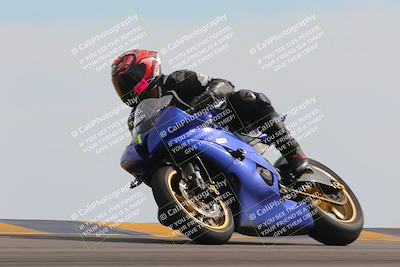 media/Nov-05-2022-SoCal Trackdays (Sat) [[f8d9b725ab]]/Turn 9 (110pm)/